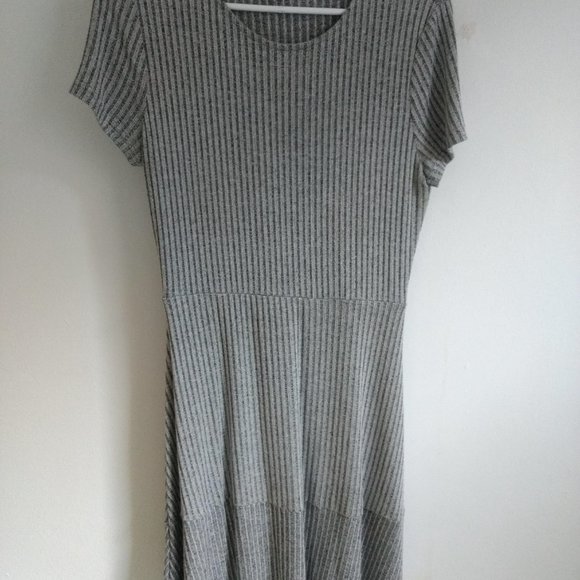 GAP Short Sleeved A-Line Dress Grey - Picture 4 of 4